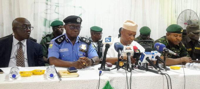 Bye-election: candidates sign peace Accord in Ibadan