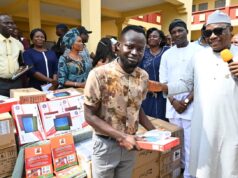 Makinde flags off training of 18,000 teachers, distributes tablets, teaching materials