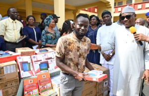 Makinde flags off training of 18,000 teachers, distributes tablets, teaching materials