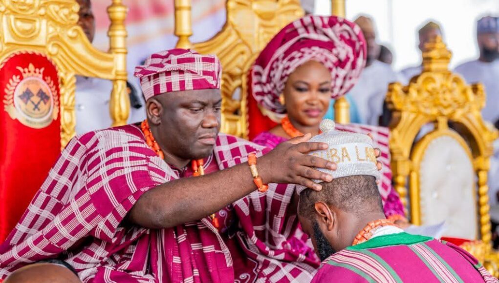 Group congratulates Alaafin on Seyi Tinubu, Yari’s installation