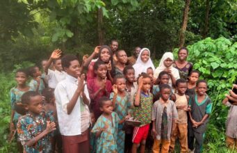 APC National Chairman commends FG, security agencies over release of abducted Oriire pupils, teachers