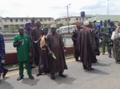Protest, petition as Ago-Are residents kick against Makinde’s elevation of Baale to beaded crown Oba