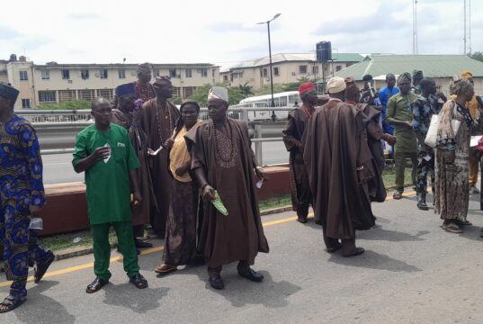 Protest, petition as Ago-Are residents kick against Makinde’s elevation of Baale to beaded crown Oba